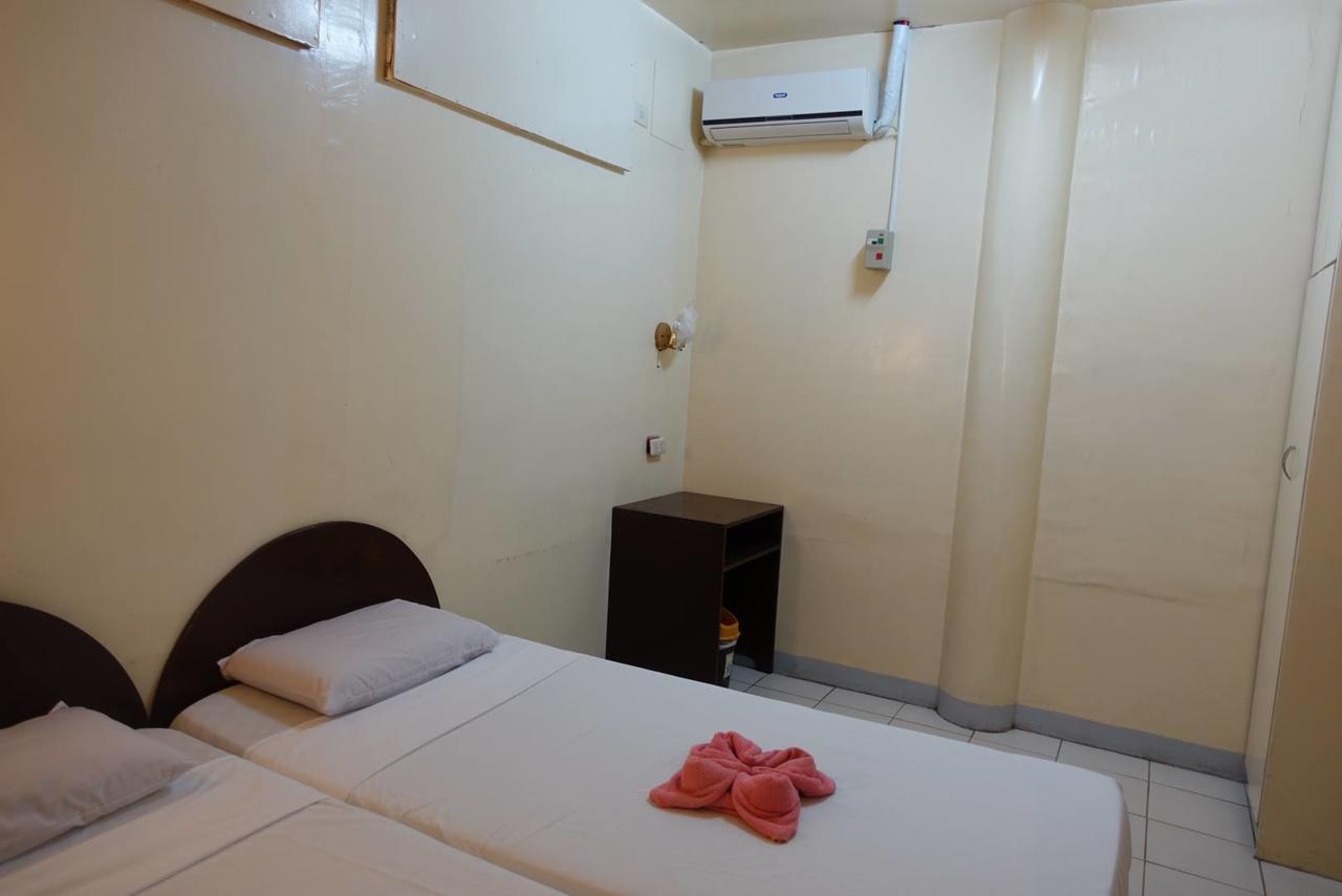 Travellers Suite Tacloban Exterior photo